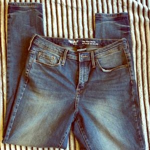 High rise skinny jean